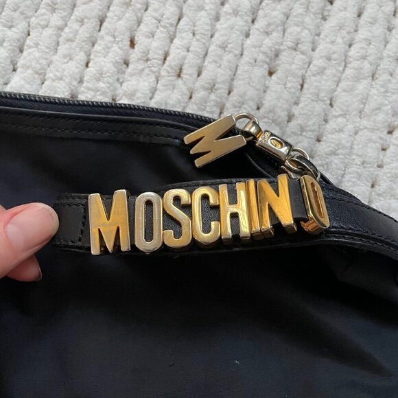 Moschino Vintage Black Wrist Strap Bag - Picture 4 of 8